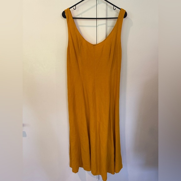 Vince Panelled Scoop Neck Dress in Papaya Yellow Gold, Size Large - Picture 4 of 8